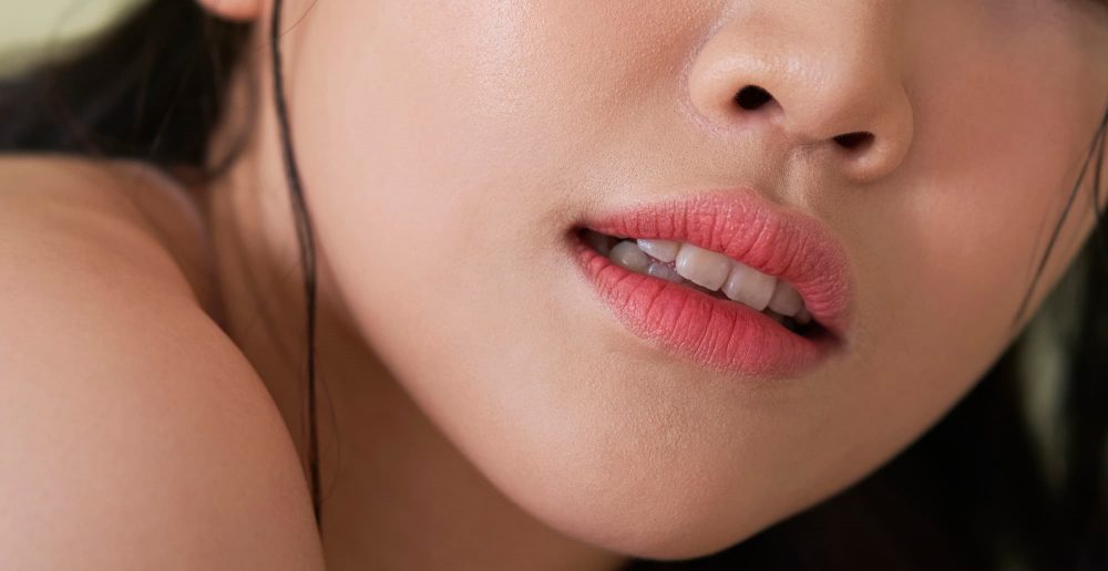 ヒアルロン酸で唇が腫れる 対処法やその他のリスクも徹底解説